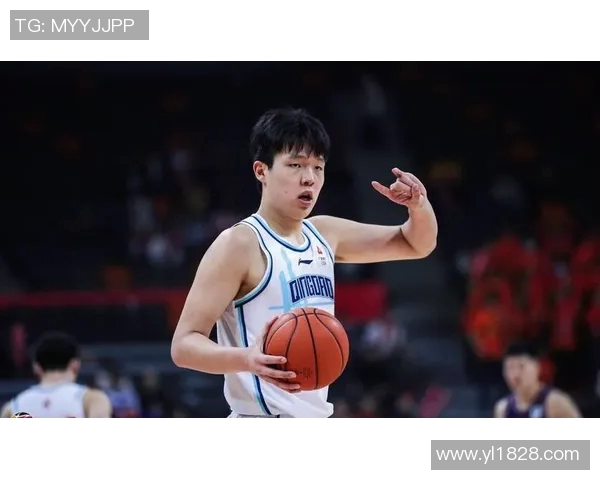 开拓者夏联主帅称杨瀚森快速适应比赛节奏展现出色学习能力